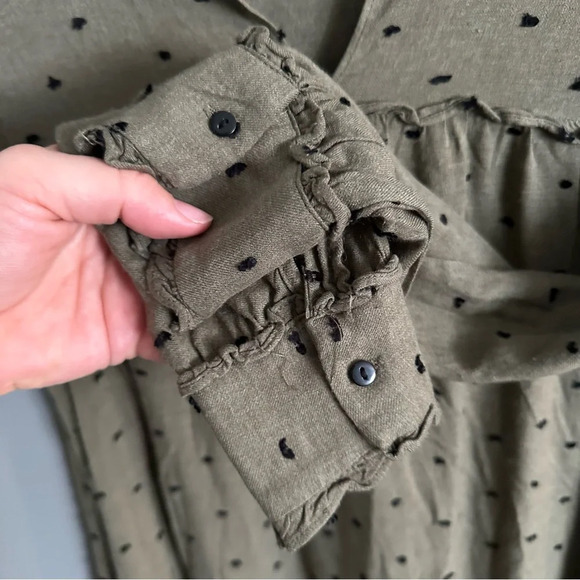 Zara A-line Shift Dress with Key hole front. Size XS - Picture 3 of 12